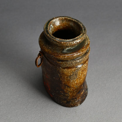 16th-17th c. Iga Kakehana Hanging Tea Room Vase ー山田 宗徧 “伊賀旅枕 掛花“