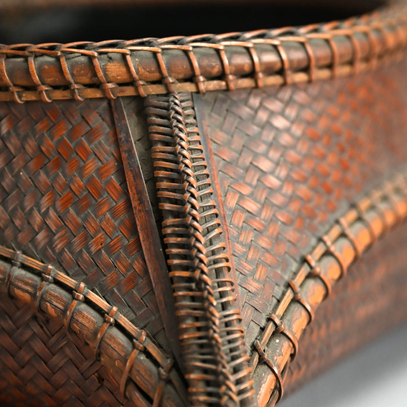Beautifully Designed Antique Bamboo Sumitori Kago Basket