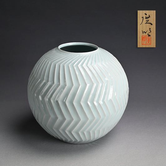 Seihakuji Shinogi Tsubo ー筒井 廣明 "青白磁縞壺"