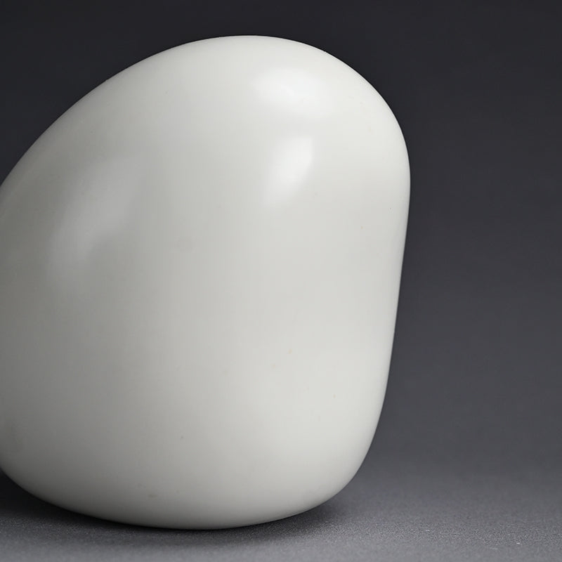 White Sculpture by Female Artist, 1989 ー須賀野 チイ "帰って来たアケラカン"