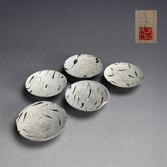 Sanzun-zara 5 pc Dish Set ー岸田 匡啓 "粉引鉄絵形あそび 三寸皿揃"