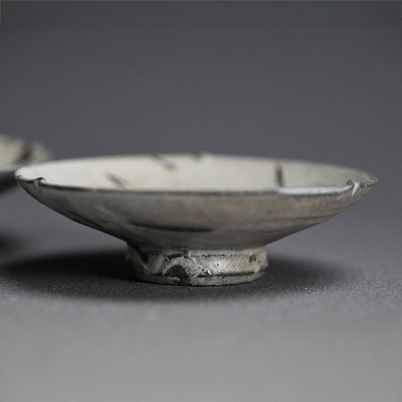 Sanzun-zara 5 pc Dish Set ー岸田 匡啓 "粉引鉄絵形あそび 三寸皿揃"