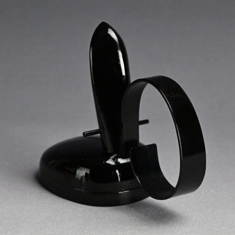 Exquisite Edo p. Kanmuri-shaped Lacquer Kogo Incense Case