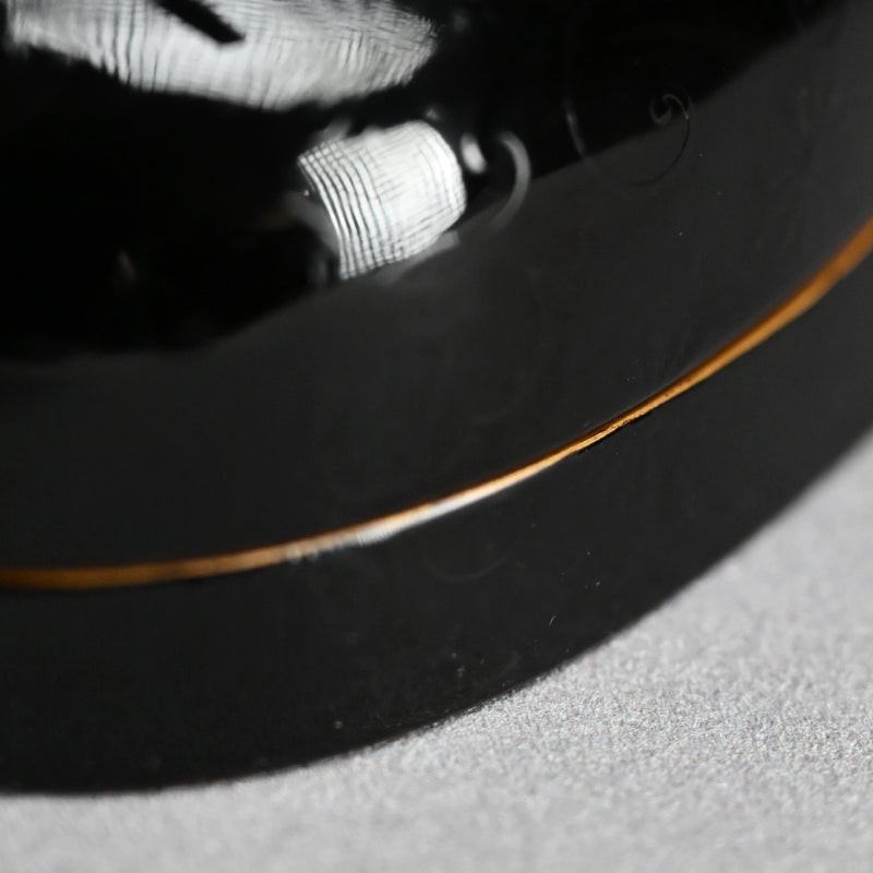 Exquisite Edo p. Kanmuri-shaped Lacquer Kogo Incense Case