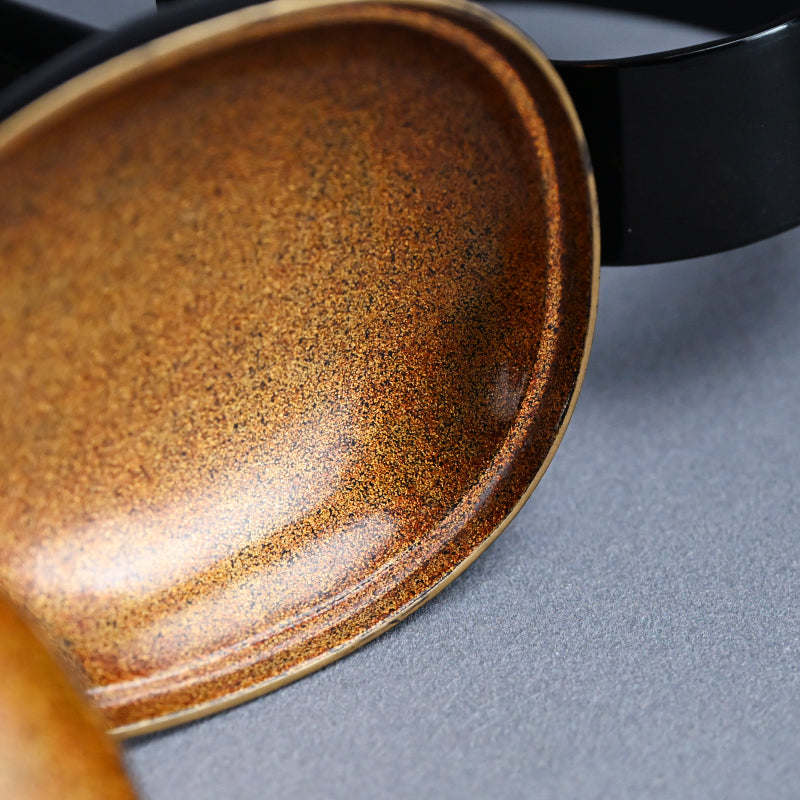 Exquisite Edo p. Kanmuri-shaped Lacquer Kogo Incense Case