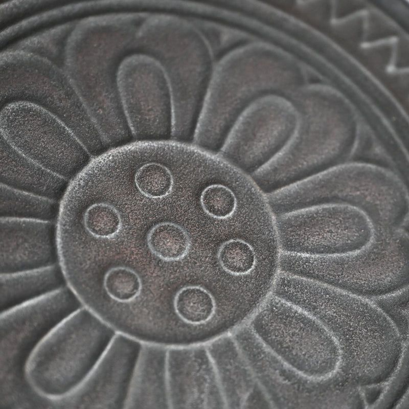 Circular Tile-Shaped Suzuri Bako Lacquered Writing Box