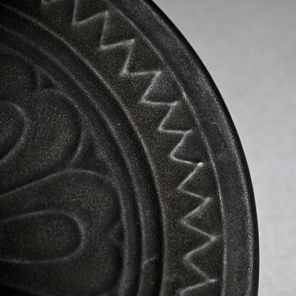 Circular Tile-Shaped Suzuri Bako Lacquered Writing Box