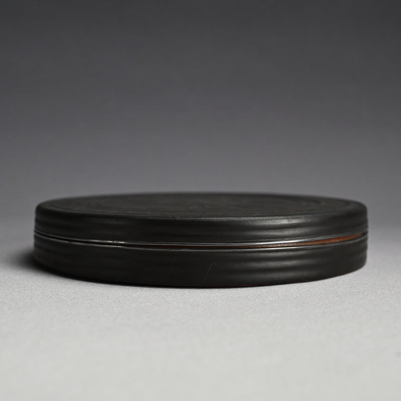 Circular Tile-Shaped Suzuri Bako Lacquered Writing Box