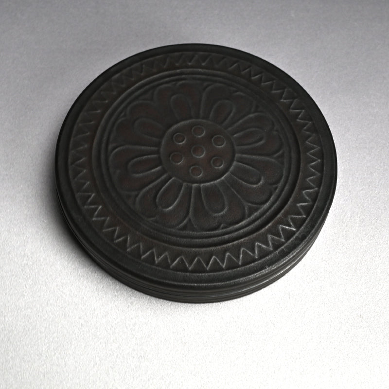 Circular Tile-Shaped Suzuri Bako Lacquered Writing Box