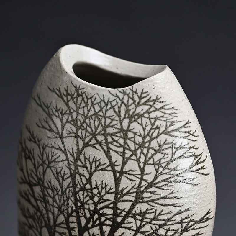 Museum Worthy Representative Vase ー佐伯 守美 "象嵌釉彩樹木文花瓶"