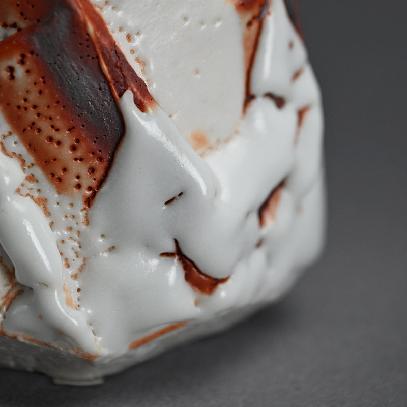 Sublime Shino Vase ー加藤 豊久 "志野花入"