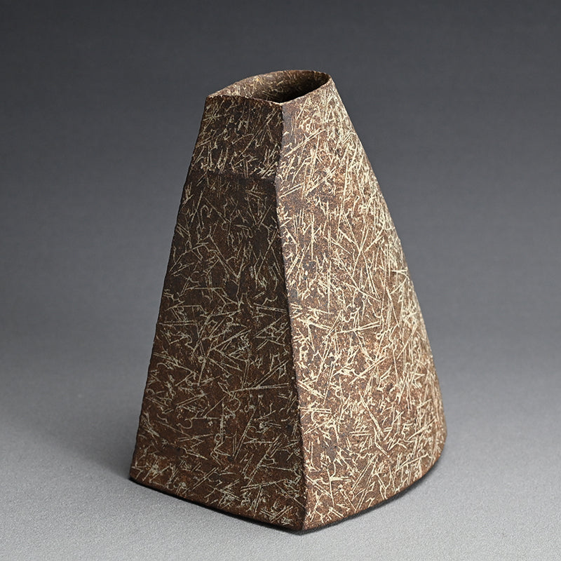 Vase Sugimon Sekki ー和太 守卑良 "杉文炻器"