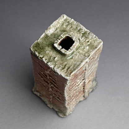 Shigaraki Vase ー古谷 剛敏 "信楽自然釉角花入"