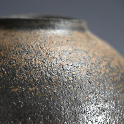 Rare Ash Glazed Vase Fired in USA ー大谷 司郎 "焼〆壺"