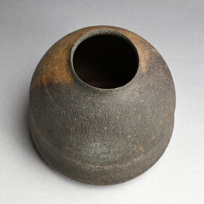 Rare Ash Glazed Vase Fired in USA ー大谷 司郎 "焼〆壺"
