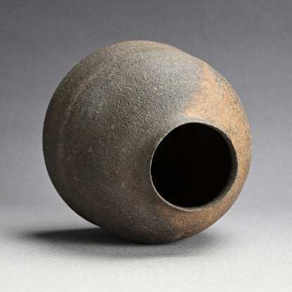 Rare Ash Glazed Vase Fired in USA ー大谷 司郎 "焼〆壺"