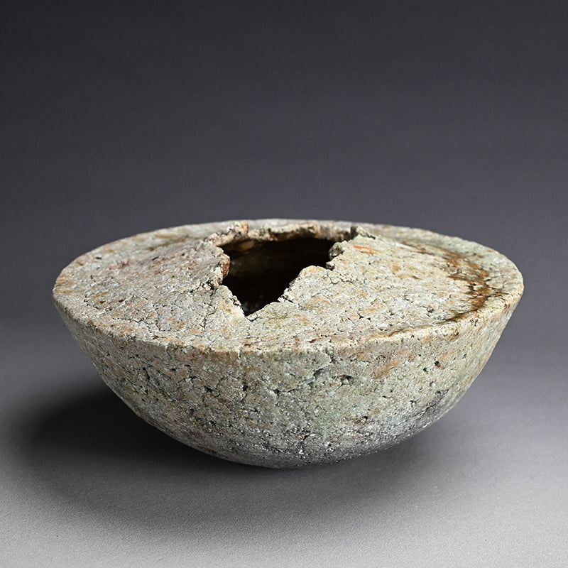 Shigaraki Split Hemispherical Vessel ー古谷 和也 "信楽混成花入"