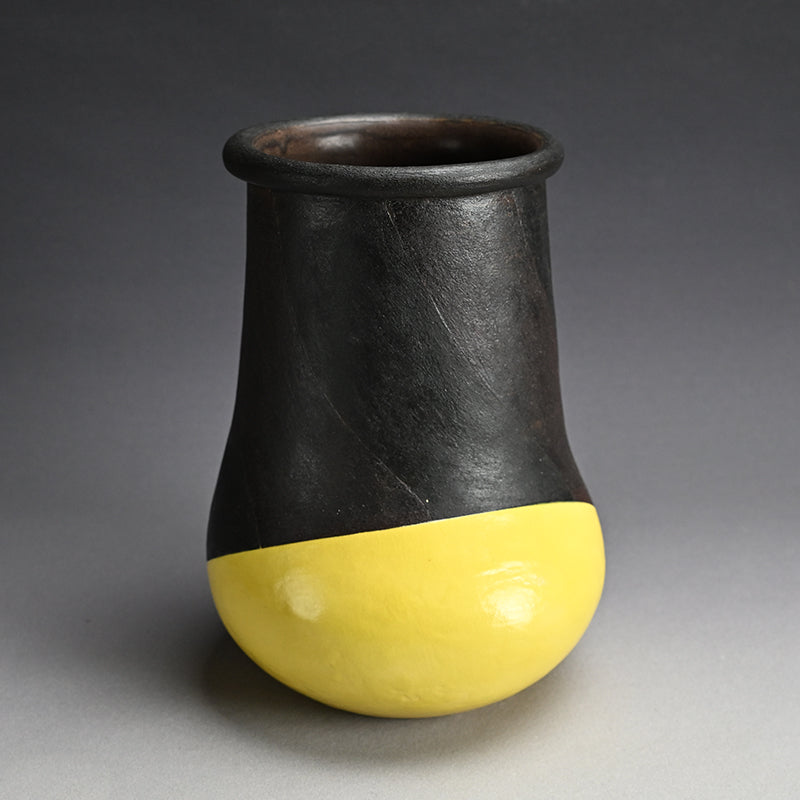 Large Yellow Oribe Vase ー柳原 睦夫 “キ オリベ 花壺”