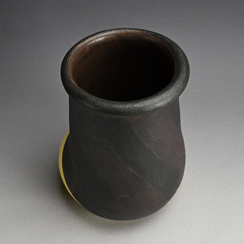 Large Yellow Oribe Vase ー柳原 睦夫 “キ オリベ 花壺”
