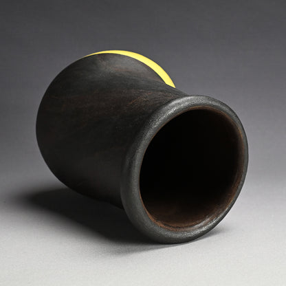 Large Yellow Oribe Vase ー柳原 睦夫 “キ オリベ 花壺”