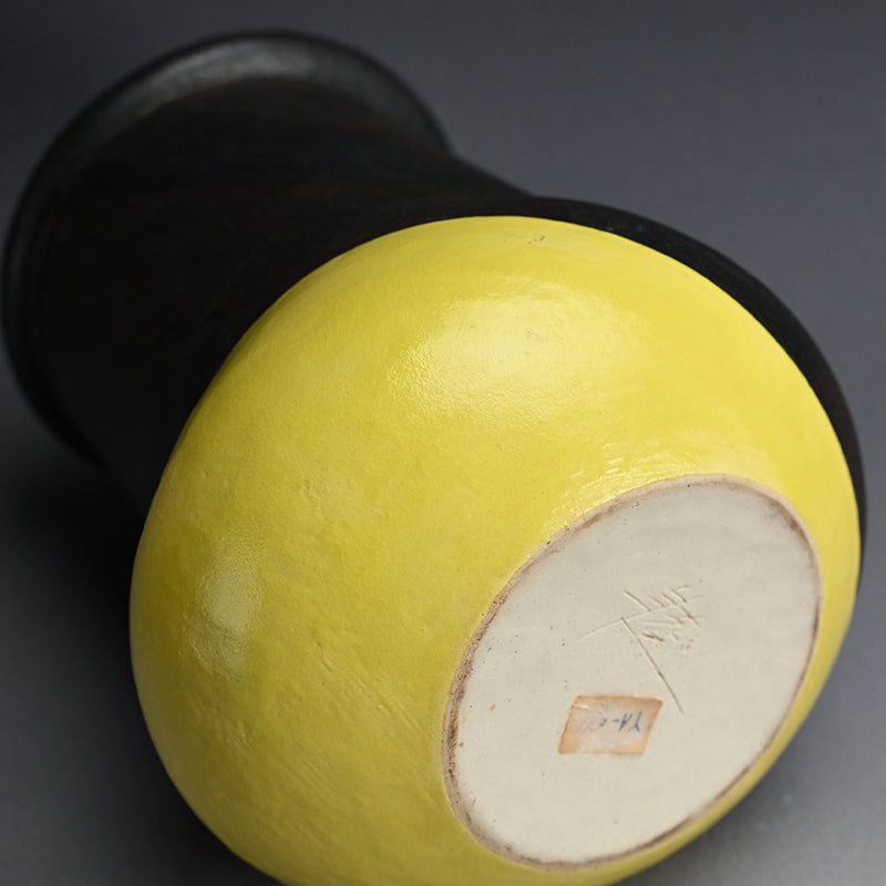 Large Yellow Oribe Vase ー柳原 睦夫 “キ オリベ 花壺”