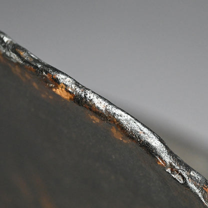 Silver Glazed Tsubo, 2002 ー柳原 睦夫 “縄文式ヤヨイ形 壺”