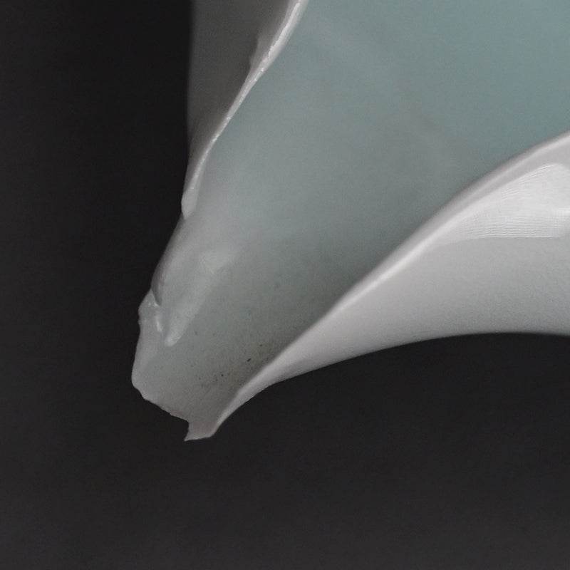 Triangular Vessel by the Late Great ー加藤 委 “サンカクノハチ“
