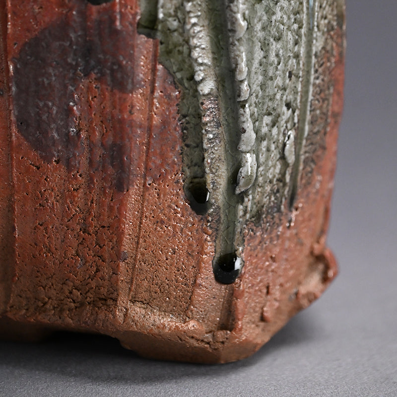 Tamba Ash Glazed Vase ー西端 正 “灰釉桶形花入”
