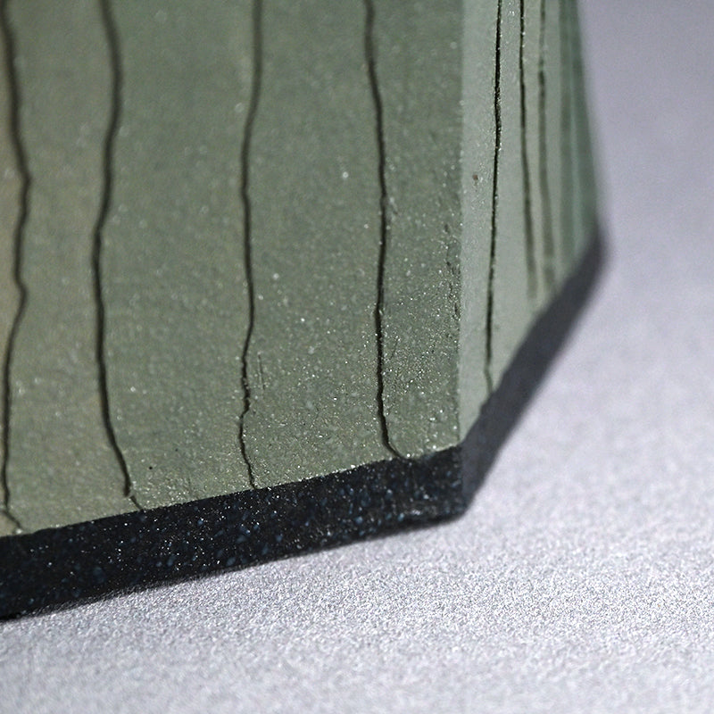 Tall Colored Clay Vase ー宮下 善爾 "彩泥花器 佇む"