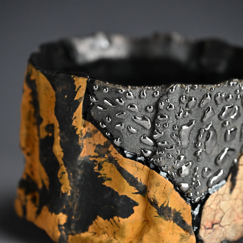 Radical Contemporary Chawan Tea Bowl ー的場 一憲 “茶盌 Re/construct”