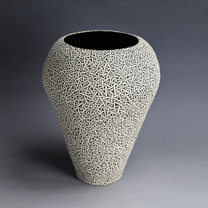 Large Tapering Vase ー鈴木 優作 “あみあみつぼ”