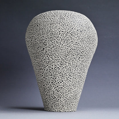 Large Tapering Vase ー鈴木 優作 “あみあみつぼ”