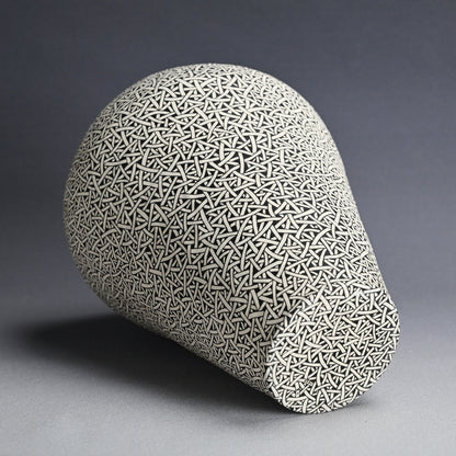 Large Tapering Vase ー鈴木 優作 “あみあみつぼ”