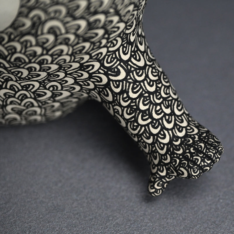 Friendly Ceramic Object ー鈴木 優作 “ハンプティダンプティ“