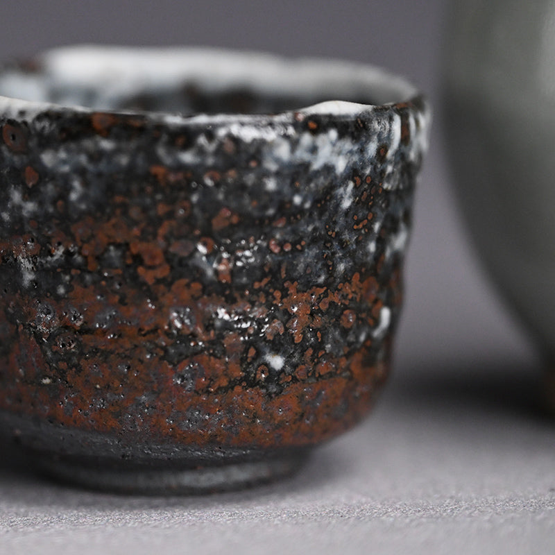 Unusual Sake Set ー近藤 高弘 "徳利" "ぐい吞"