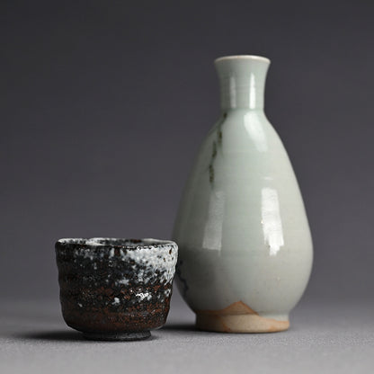 Unusual Sake Set ー近藤 高弘 "徳利" "ぐい吞"