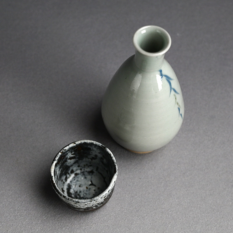 Unusual Sake Set ー近藤 高弘 "徳利" "ぐい吞"