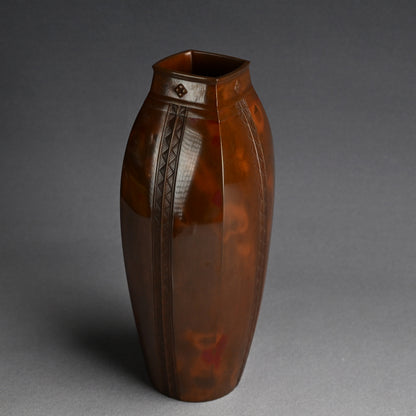 Antique Japanese Art Deco Bronze Vase ー山本 孤山 “唐銅方瓶花瓶”