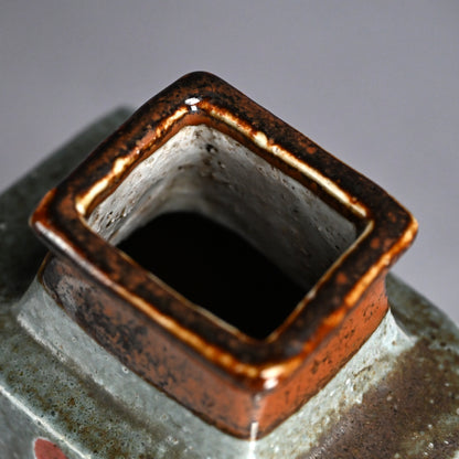 Cobalt and Iron Glazed Henko Vase ー河井 寛次郎 “扁壷 草花圖”