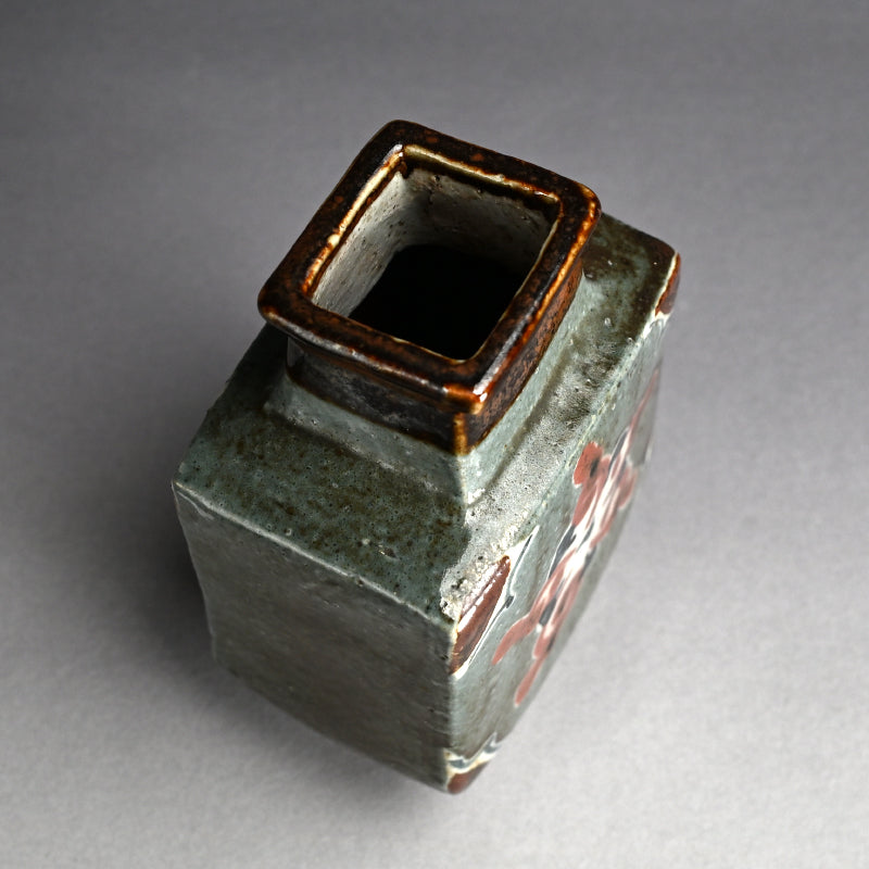 Cobalt and Iron Glazed Henko Vase ー河井 寛次郎 “扁壷 草花圖”
