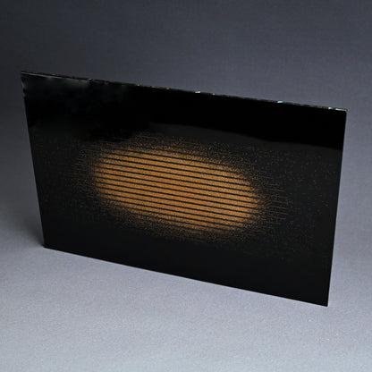 Exquisite Glimmering Lacquered Table ー服部 峻昇 “光彩 卓”