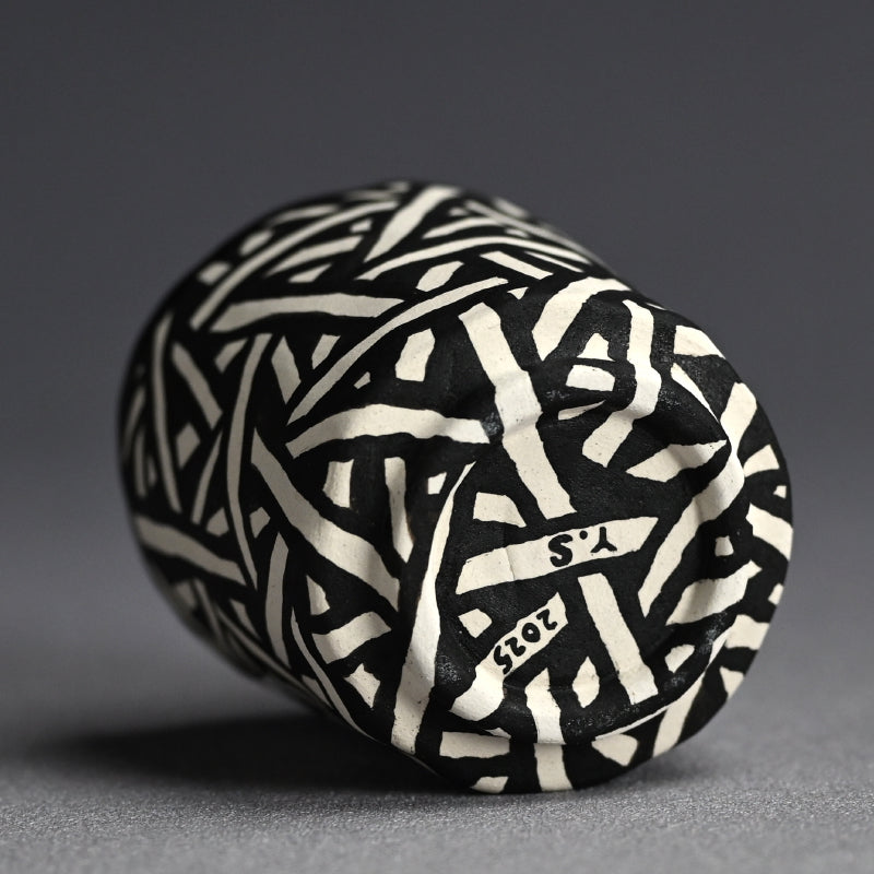 Timid Ochoko Sake Cup ー鈴木 優作 “おちょこ“