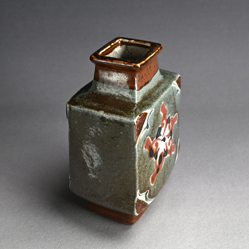 Cobalt and Iron Glazed Henko Vase ー河井 寛次郎 “扁壷 草花圖”