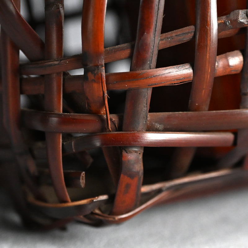 Woven Bamboo Hanging Wall Basket ー上田 尚雲斎 “風尾竹 胡籠”