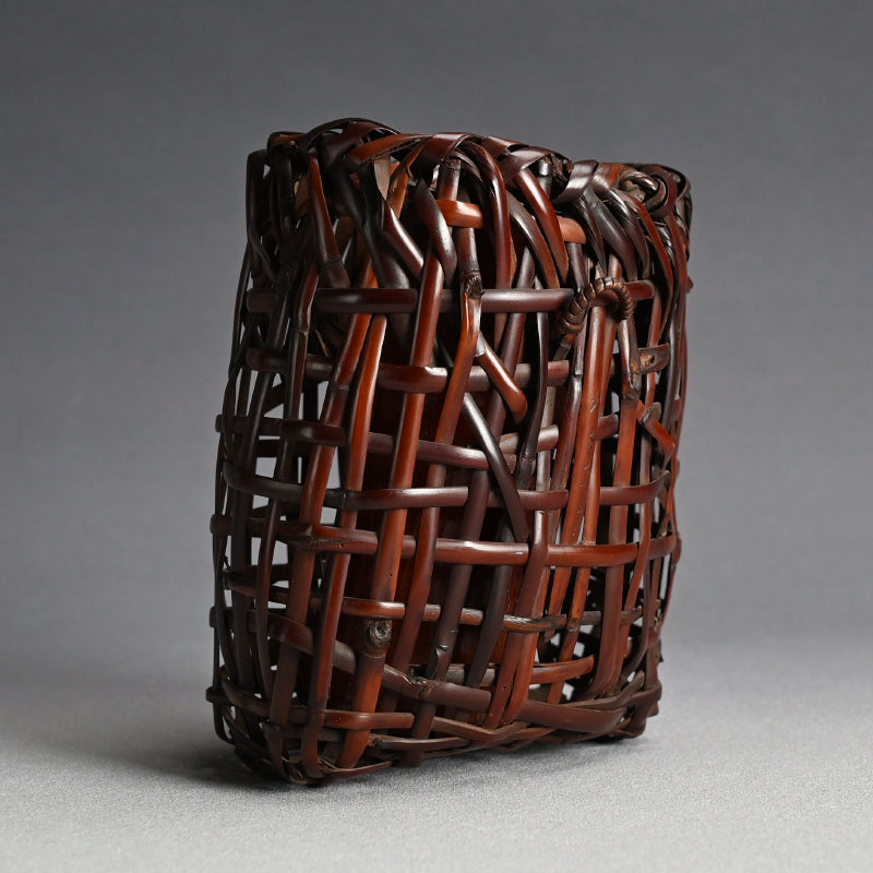 Woven Bamboo Hanging Wall Basket ー上田 尚雲斎 “風尾竹 胡籠”