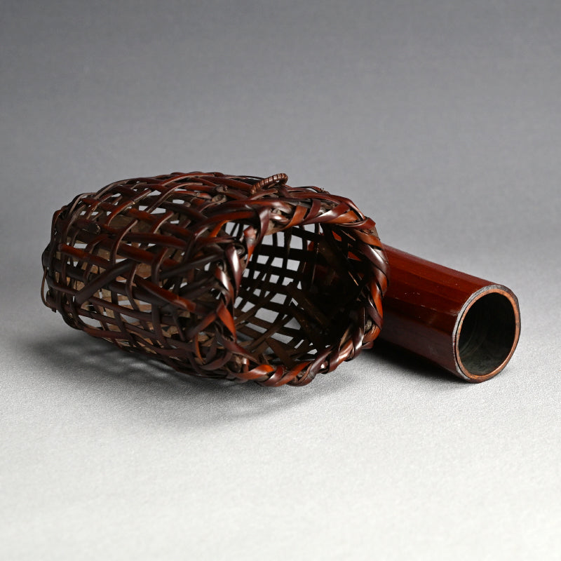 Woven Bamboo Hanging Wall Basket ー上田 尚雲斎 “風尾竹 胡籠”