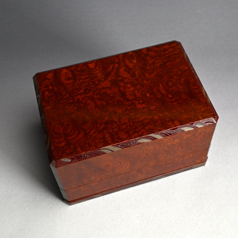 Unusual Lacquered Wood Suzuri-bako Writing Cabinet ー藤井 伊三吉 “日月雲杢硯箱”