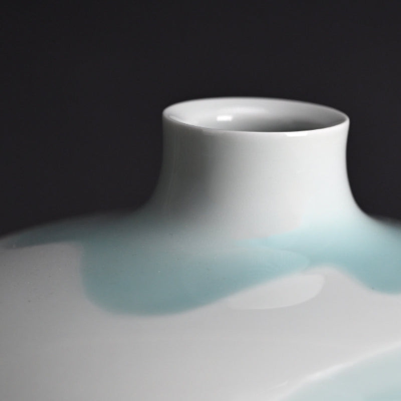 Terui Ichigen (Kazuyoshi) Porcelain Wave Vase ー照井 一玄 "青白磁壺 水の中"