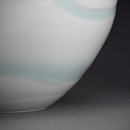 Terui Ichigen (Kazuyoshi) Porcelain Wave Vase ー照井 一玄 "青白磁壺 水の中"