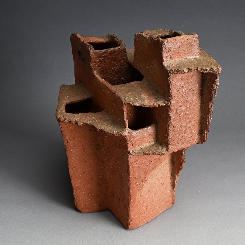 Sculptural Bizen Vase ー川端 文男 "備前 花器"